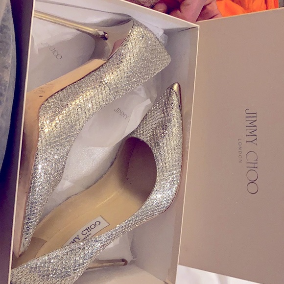 Jimmy Choo 38 1/2 glitter point toe pump. Silver. - Picture 1 of 4